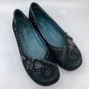 Black Ballet Flats